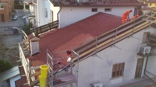 Rifacimento tetto