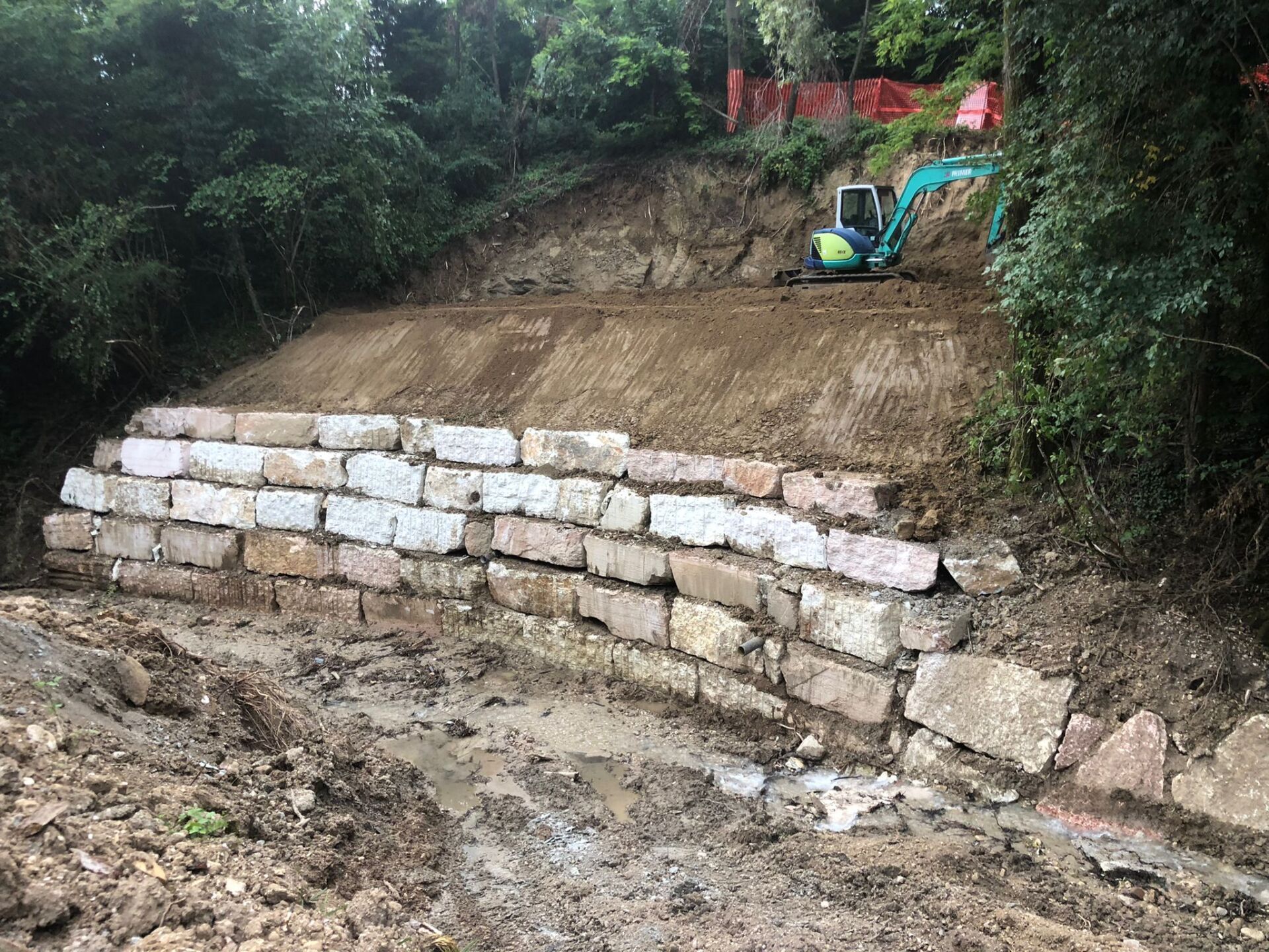 Passamano nel giardino