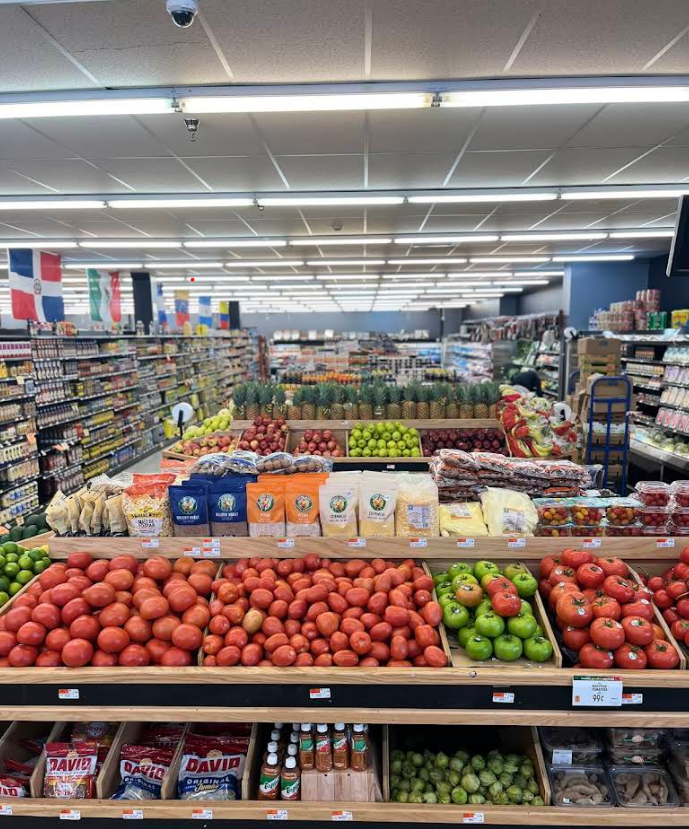 A grocery store filled with lots of fruits and vegetables