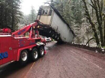 Towing Big Truck — Albany, OR — AA Towing