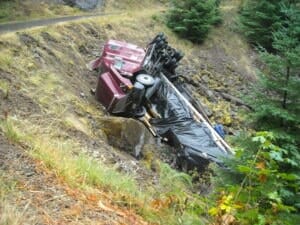 Truck that Fell Down on the Roadside — Albany, OR — AA Towing