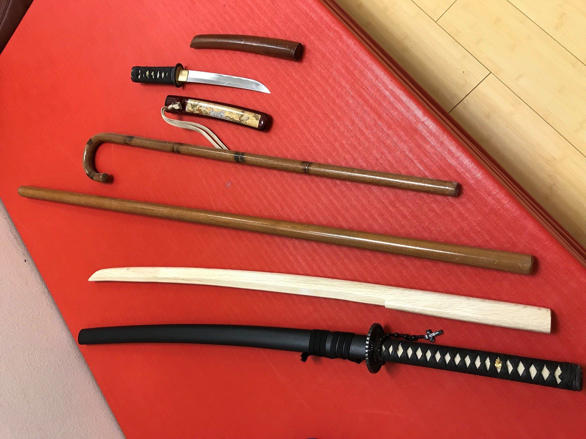 Martial_arts_defensive_utensils