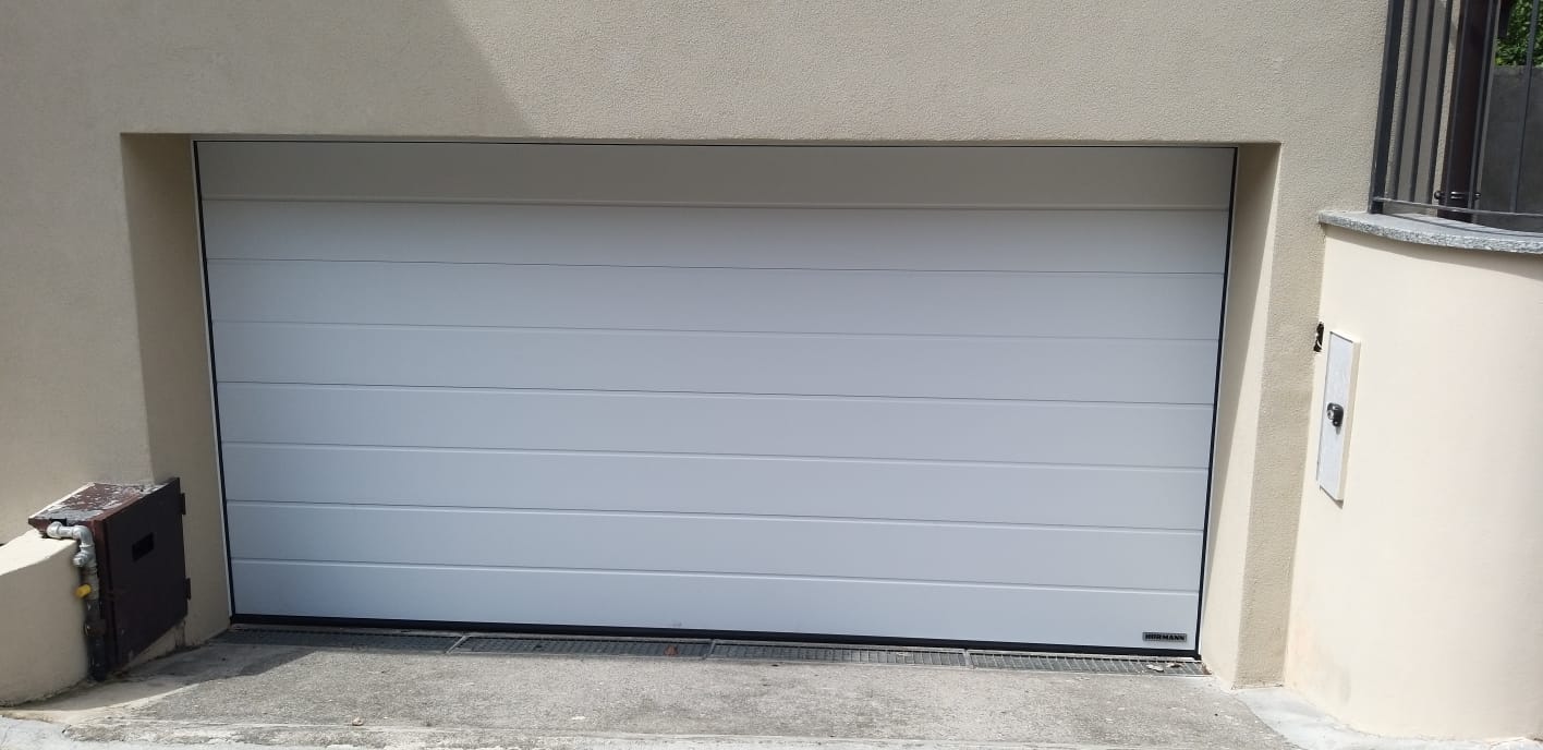 portone per garage automatizzato