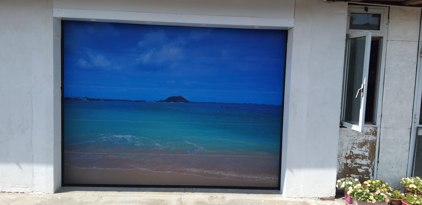 portone decorato per garage