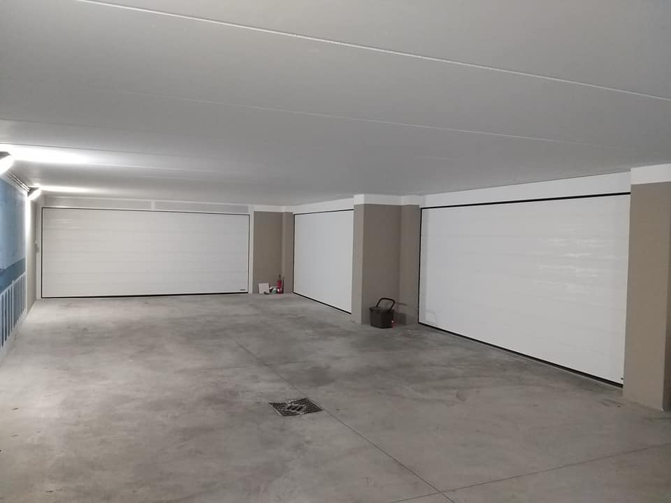 interno di un garage condominiale
