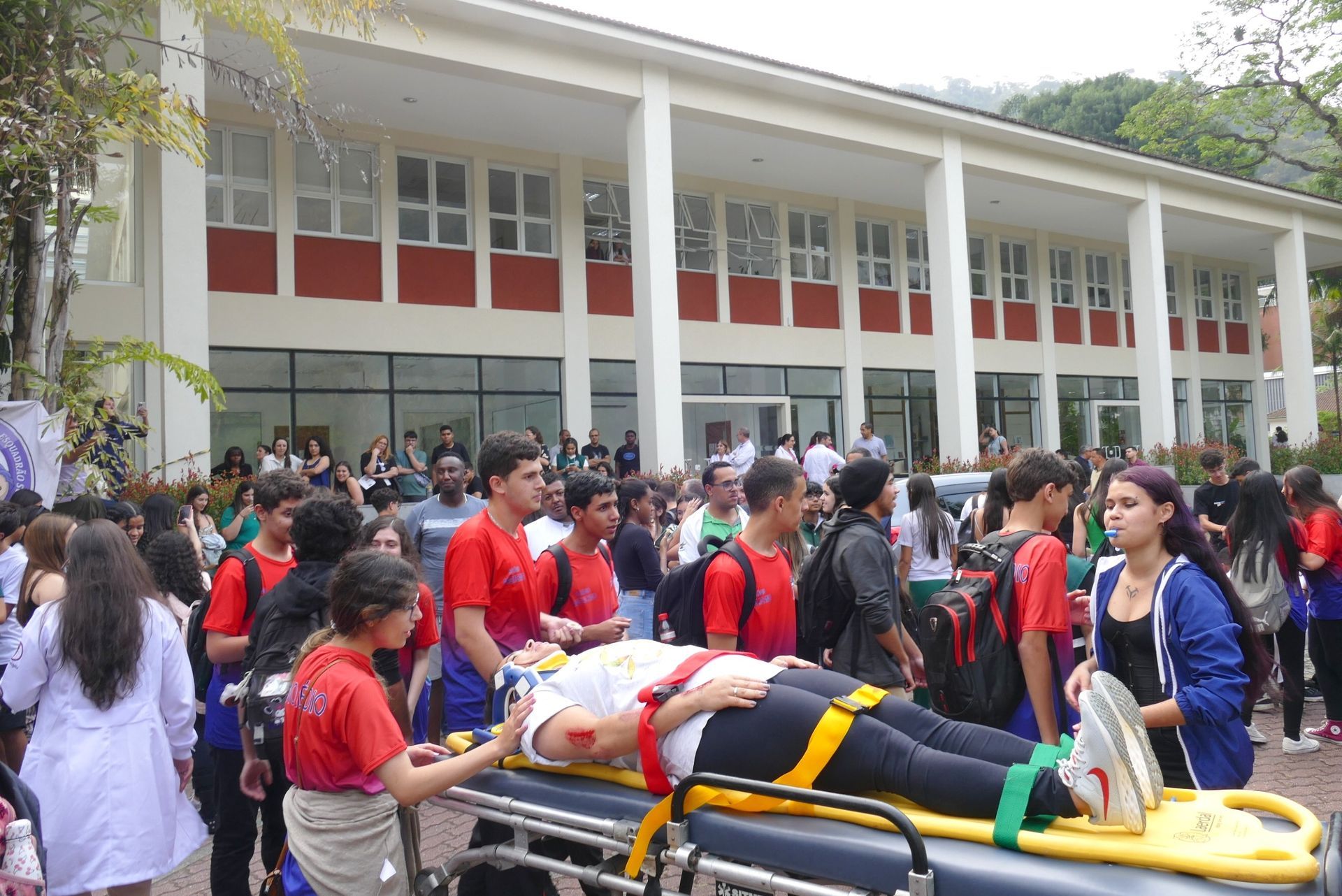 UNIFASE das Profissões: alunos do Ensino Médio têm experiência imersiva na vida acadêmica