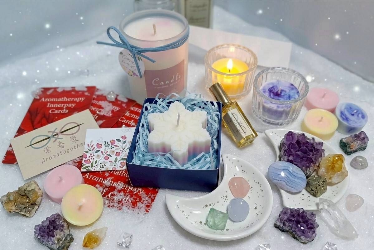 心光蠟燭,各種蠟燭、水晶和香氛用品。