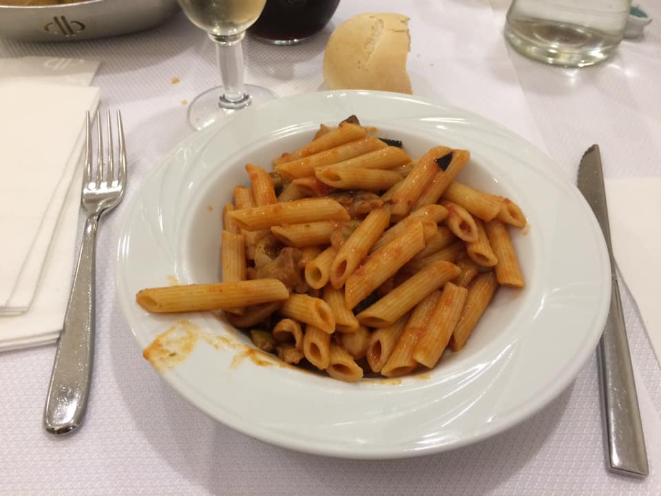 Penne al sugo di pomodoro