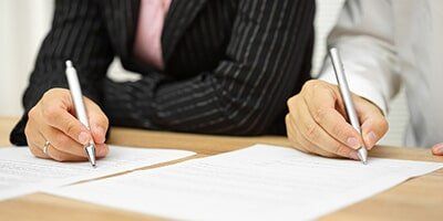 Agreement Signing — Divorce Lawyer in Daly City, CA