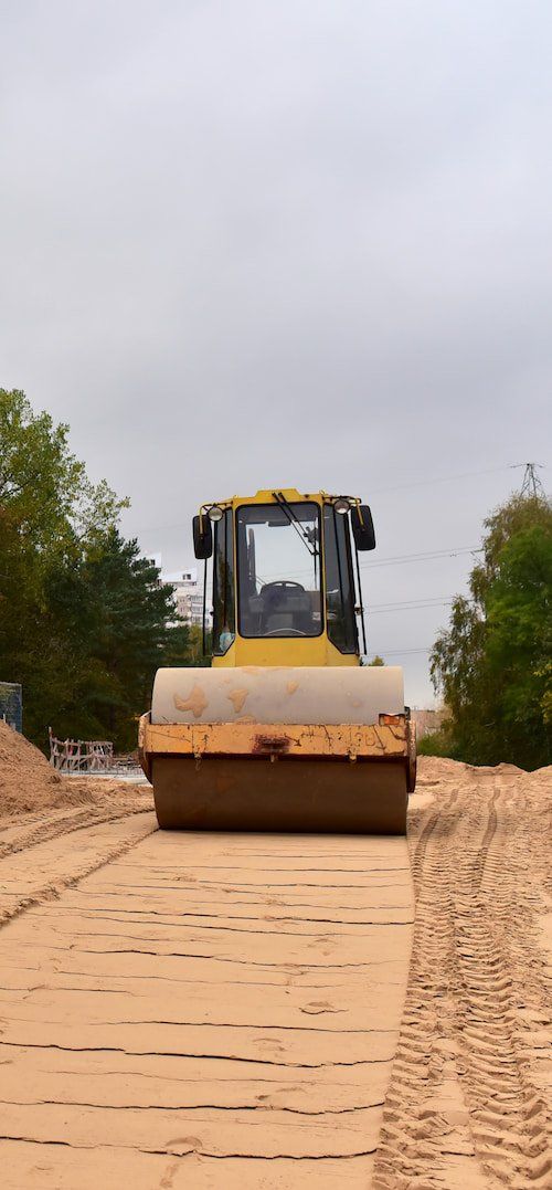 Yellow Roller — Copp & Co Civil & Plant Hire in Mount Julian, QLD