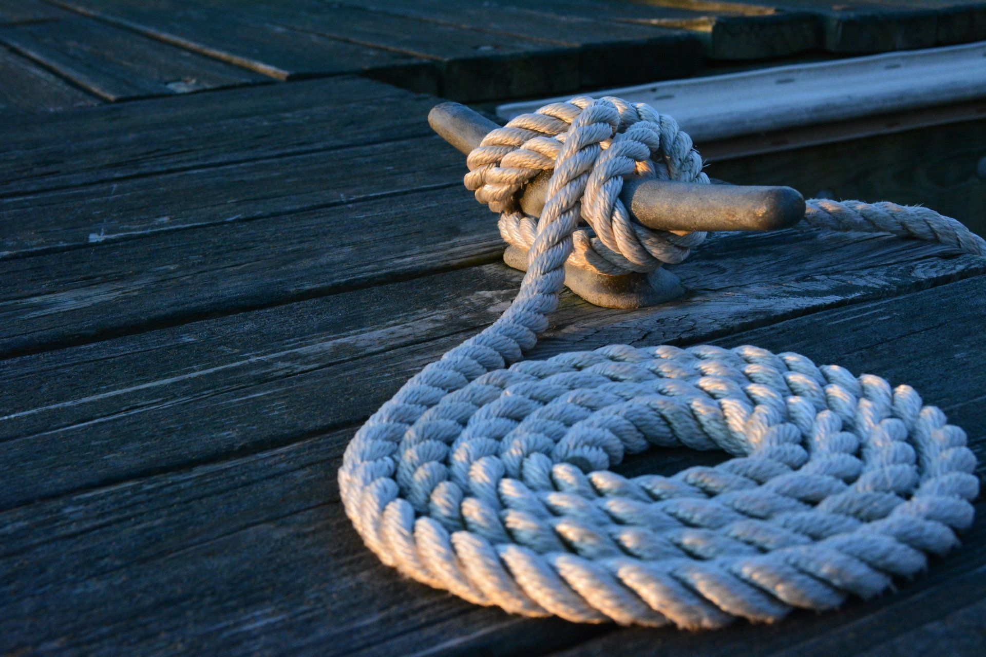 dockside rope morred for maintenance
