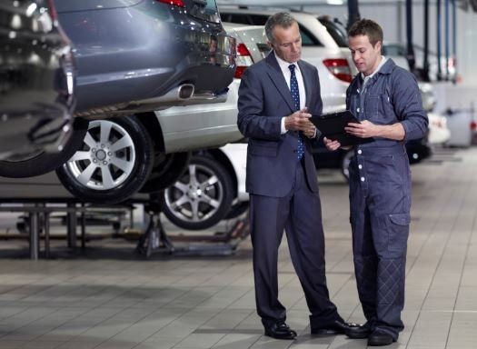 Car mechanic