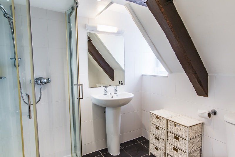 B&B Double Room Guest Accommodation Chipping Sodbury, Bristol