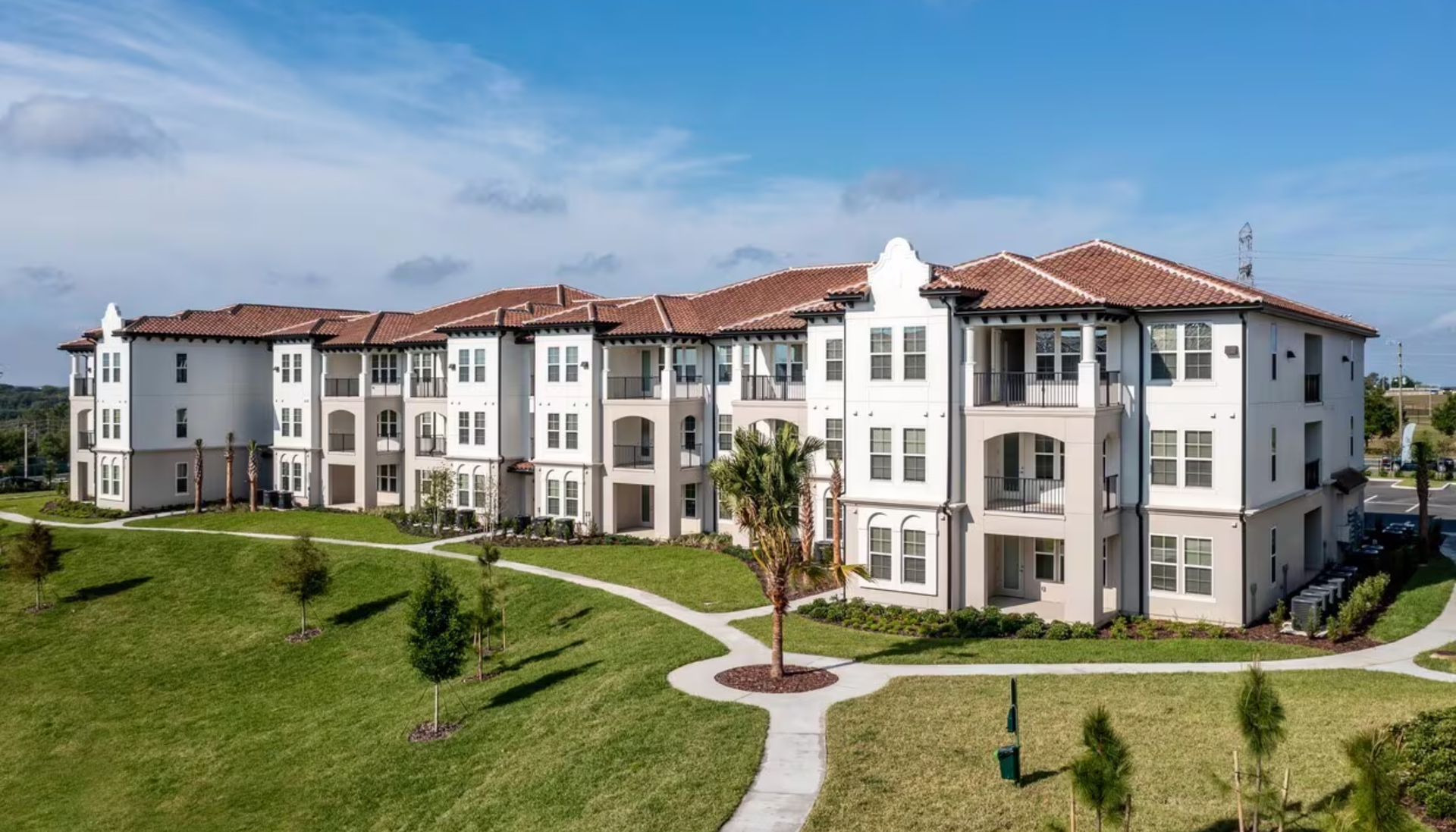 Minneola Hills apartment building photo