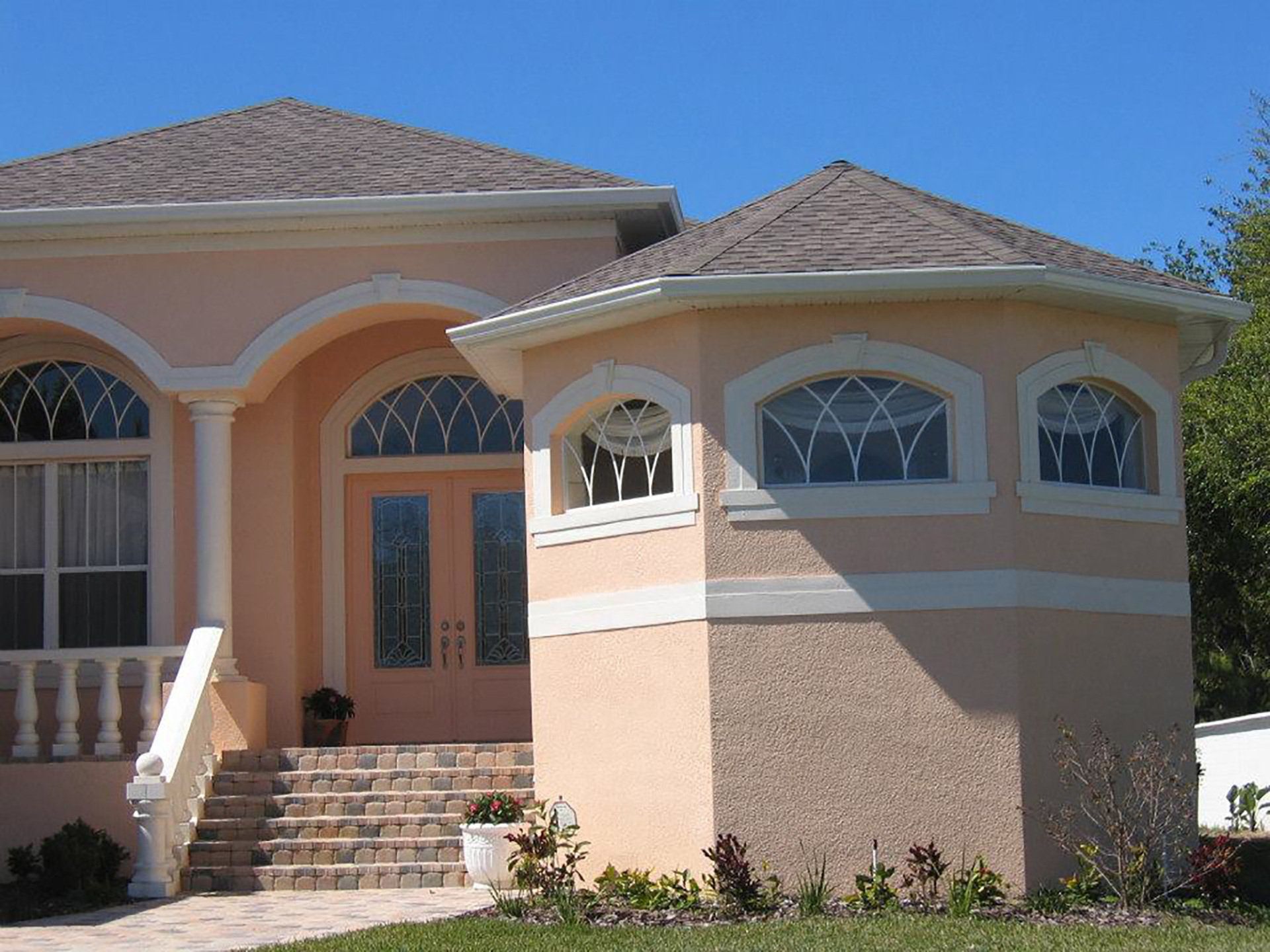 Cream Colored Gutters and Edges — Palm Harbor, FL — Sure Fit Gutters
