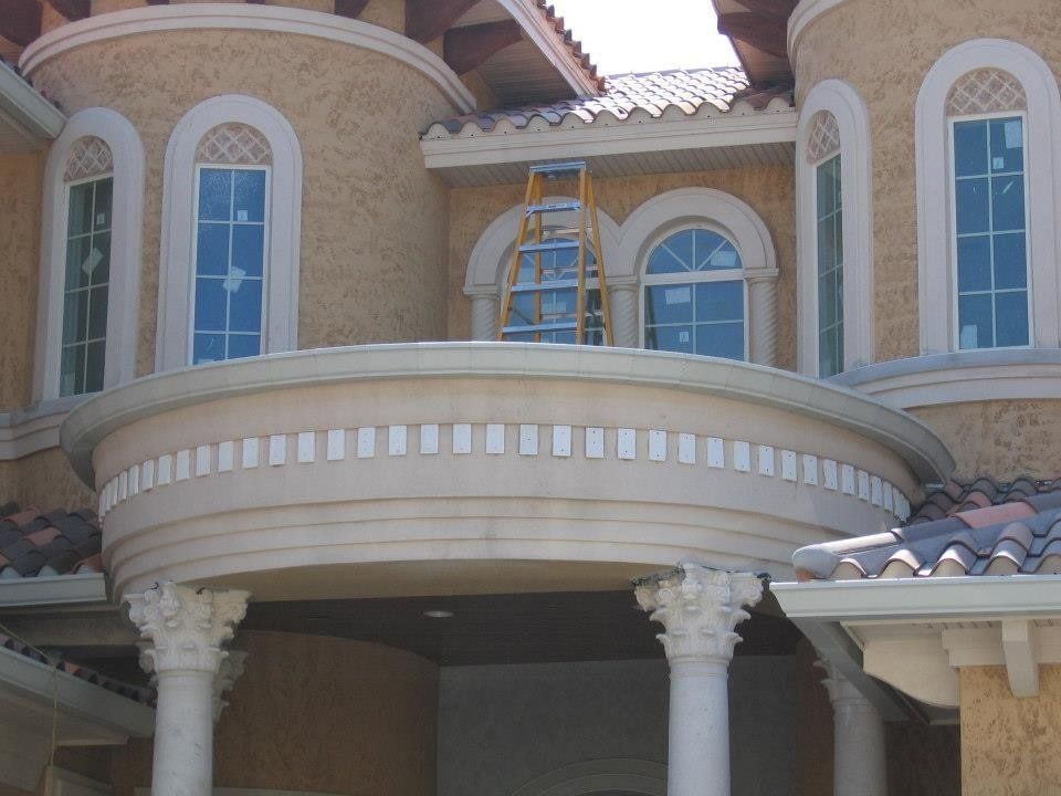 Classic Cream Colored Gutter — Palm Harbor, FL — Sure Fit Gutters