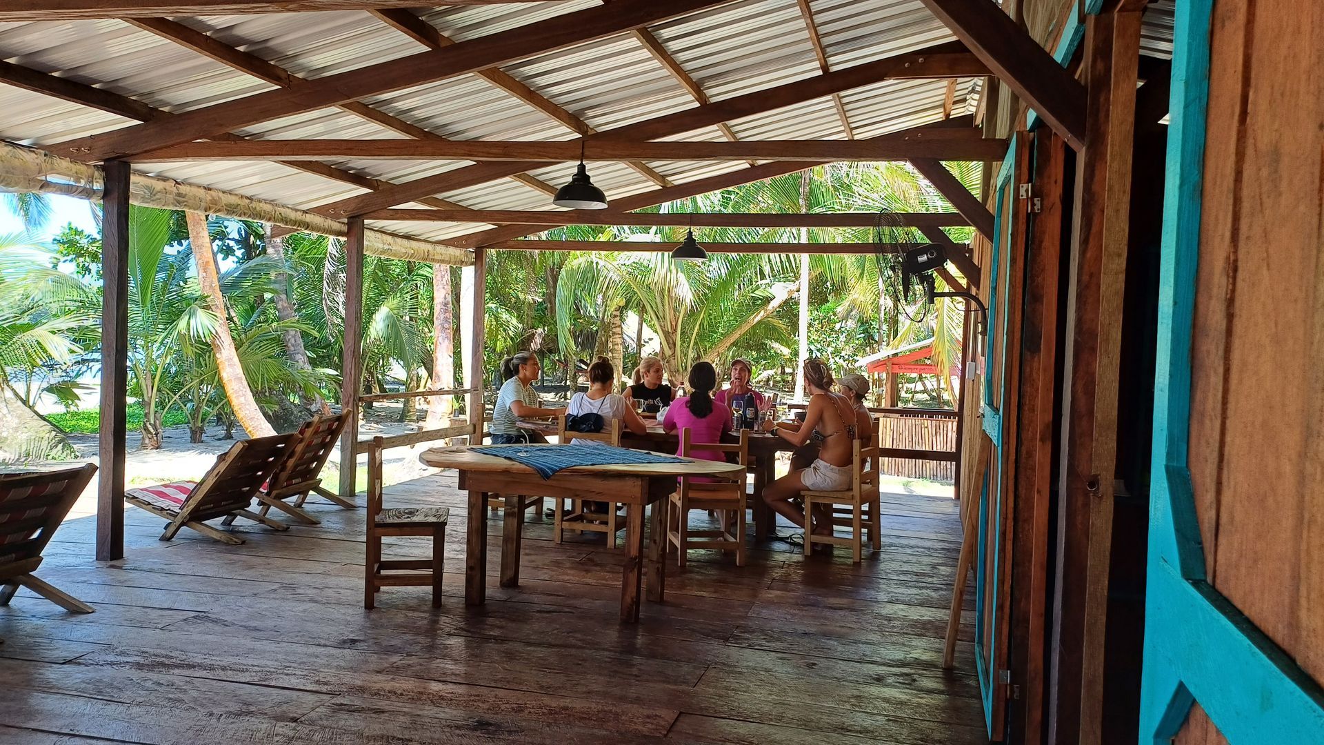 beachfront dining