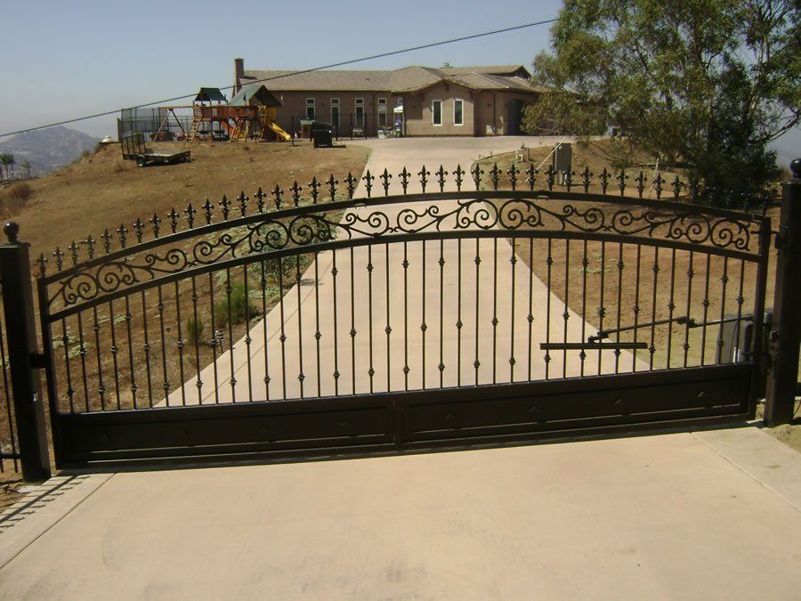 Sam's Fencing - Driveway Gates