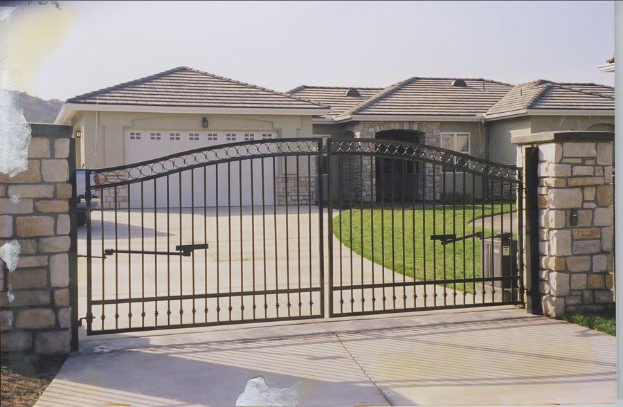 Automatic Driveway Gate — Ste. K Santee, CA — Sam's Fencing Inc.