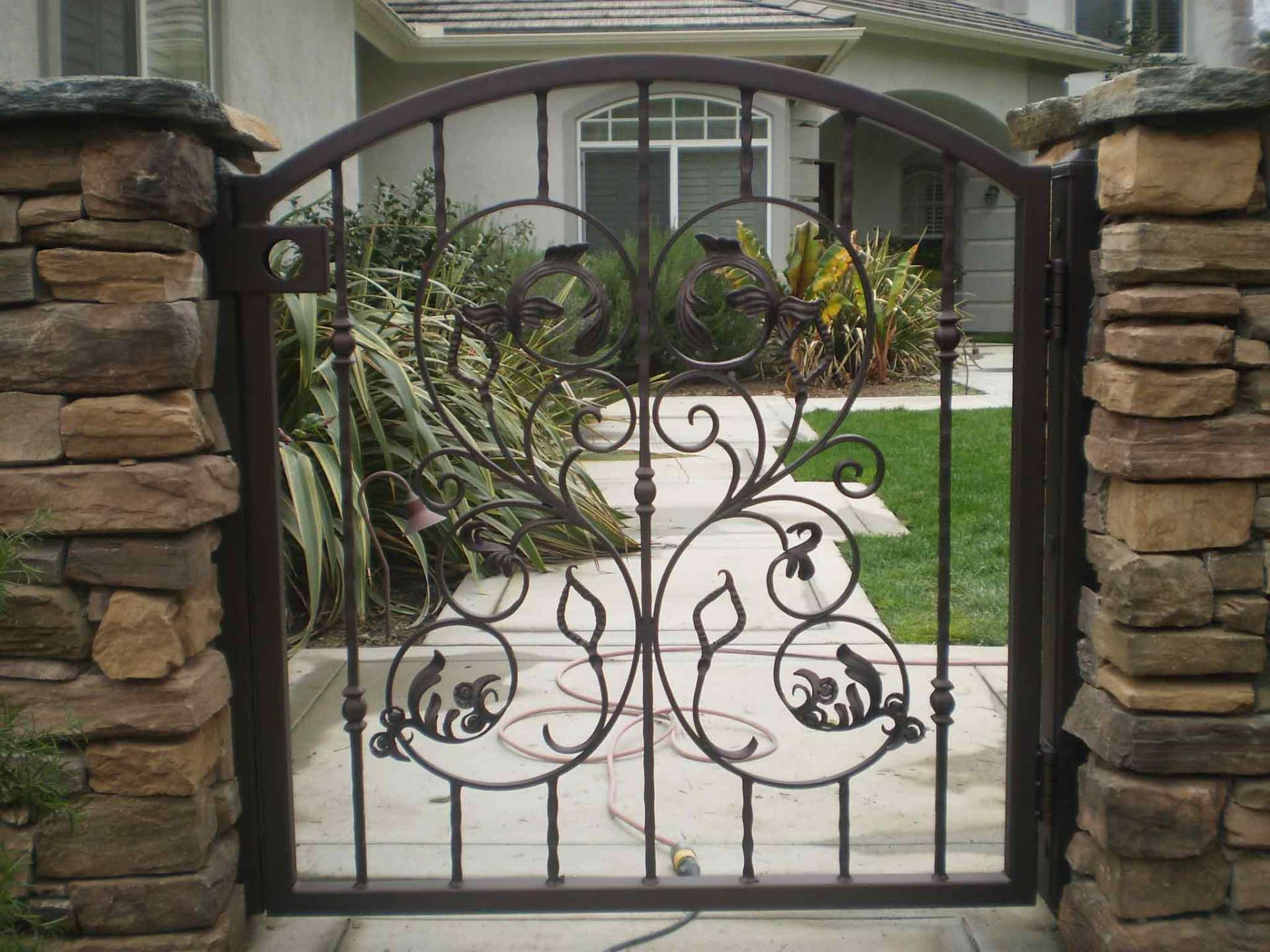 Entrance Gate — Ste. K Santee, CA — Sam's Fencing Inc.