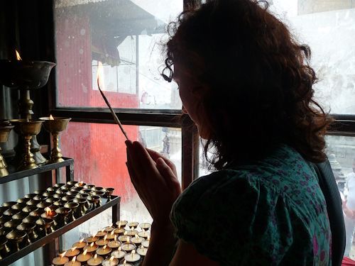 Victoria Lyons candle ceremony