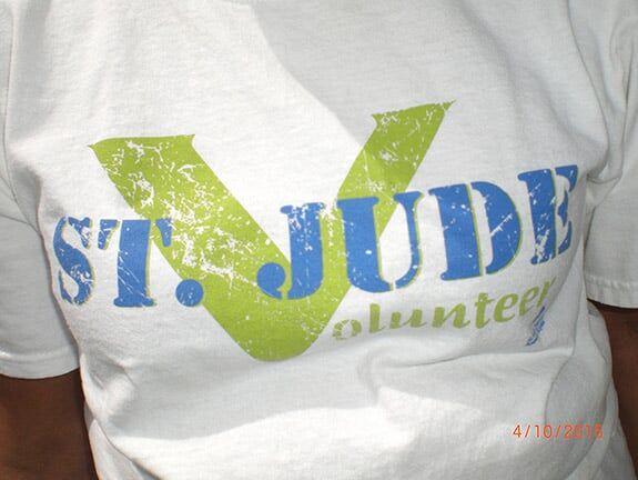 St. Jude Volunteer Shirt — Riverside, CA — Cottonwood Montessori