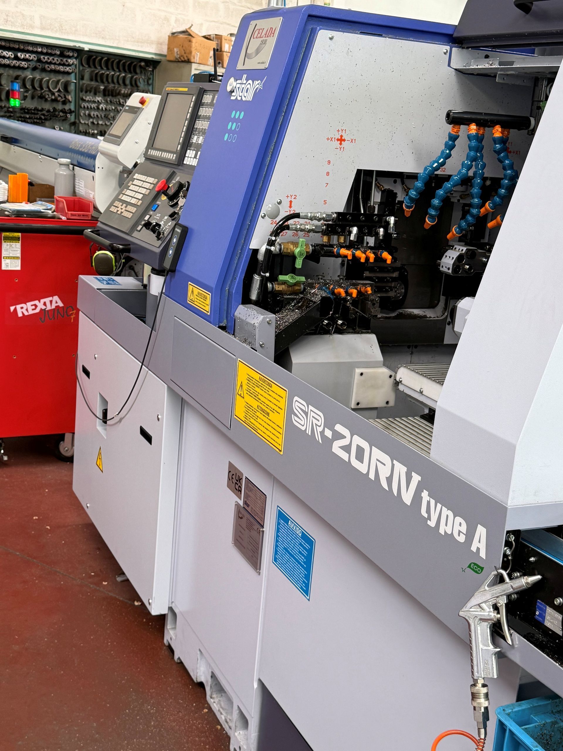 foto macchinari torneria