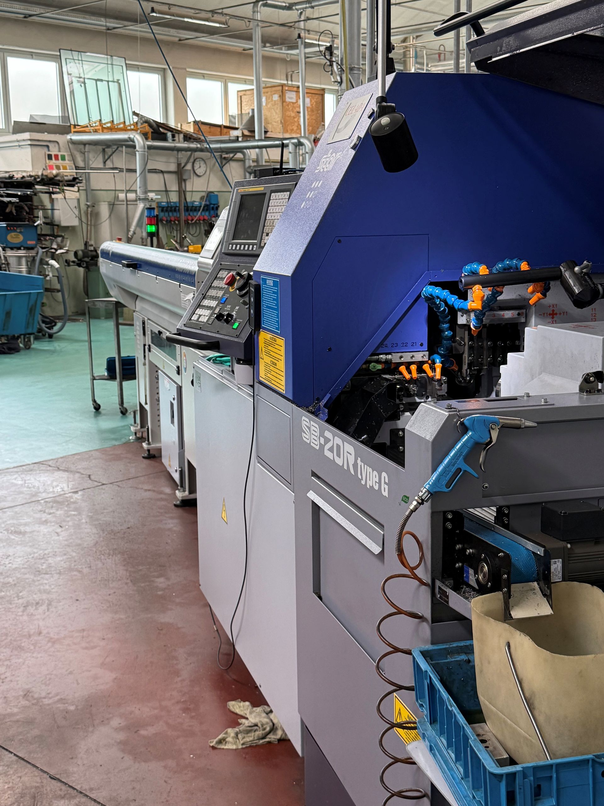 foto macchinari torneria