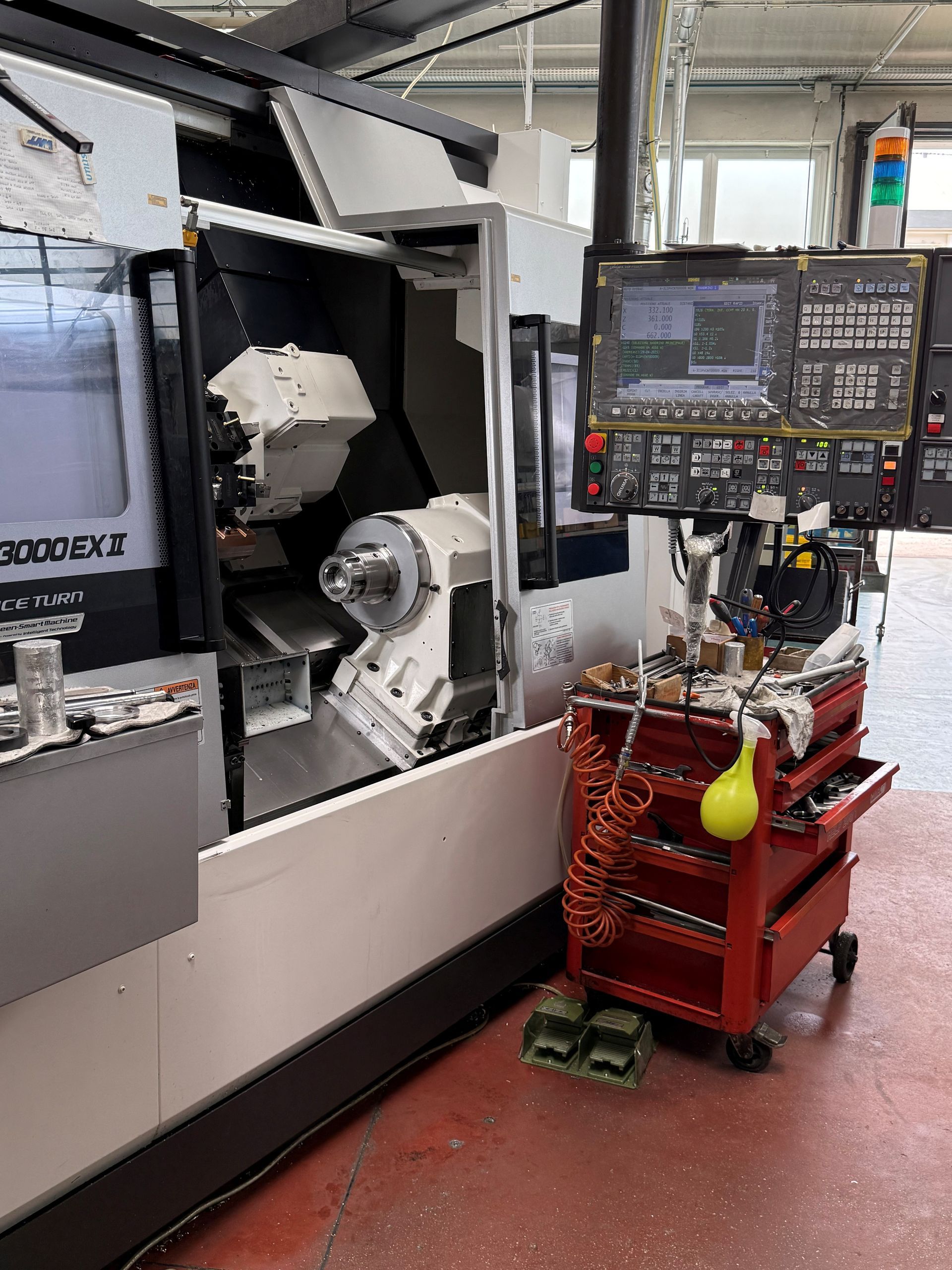 foto macchinari torneria