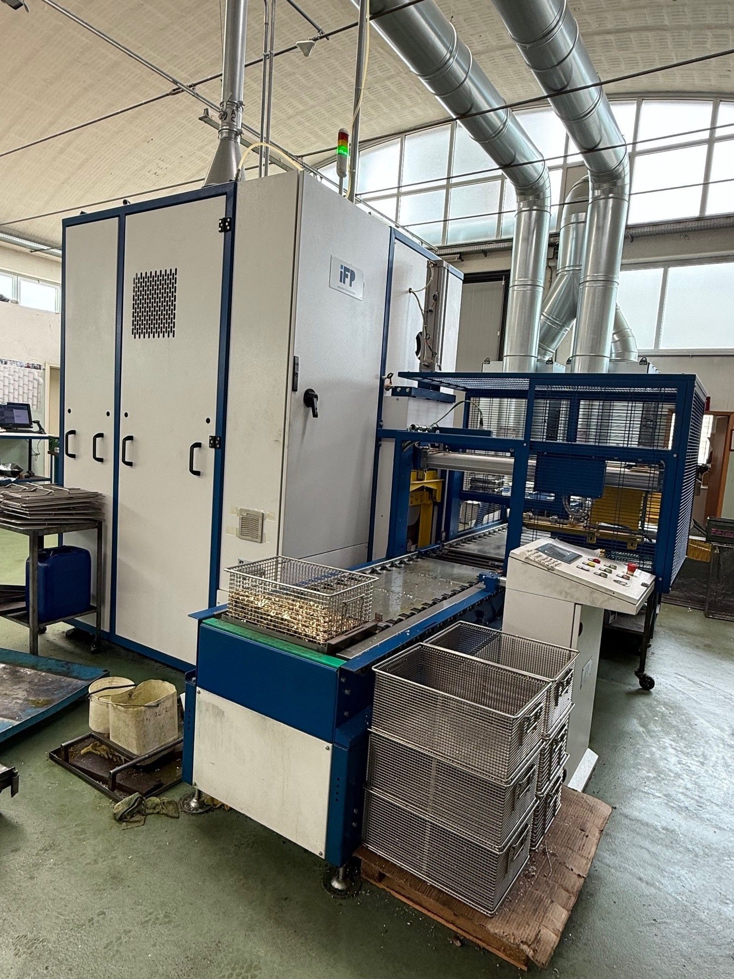 foto macchinari torneria