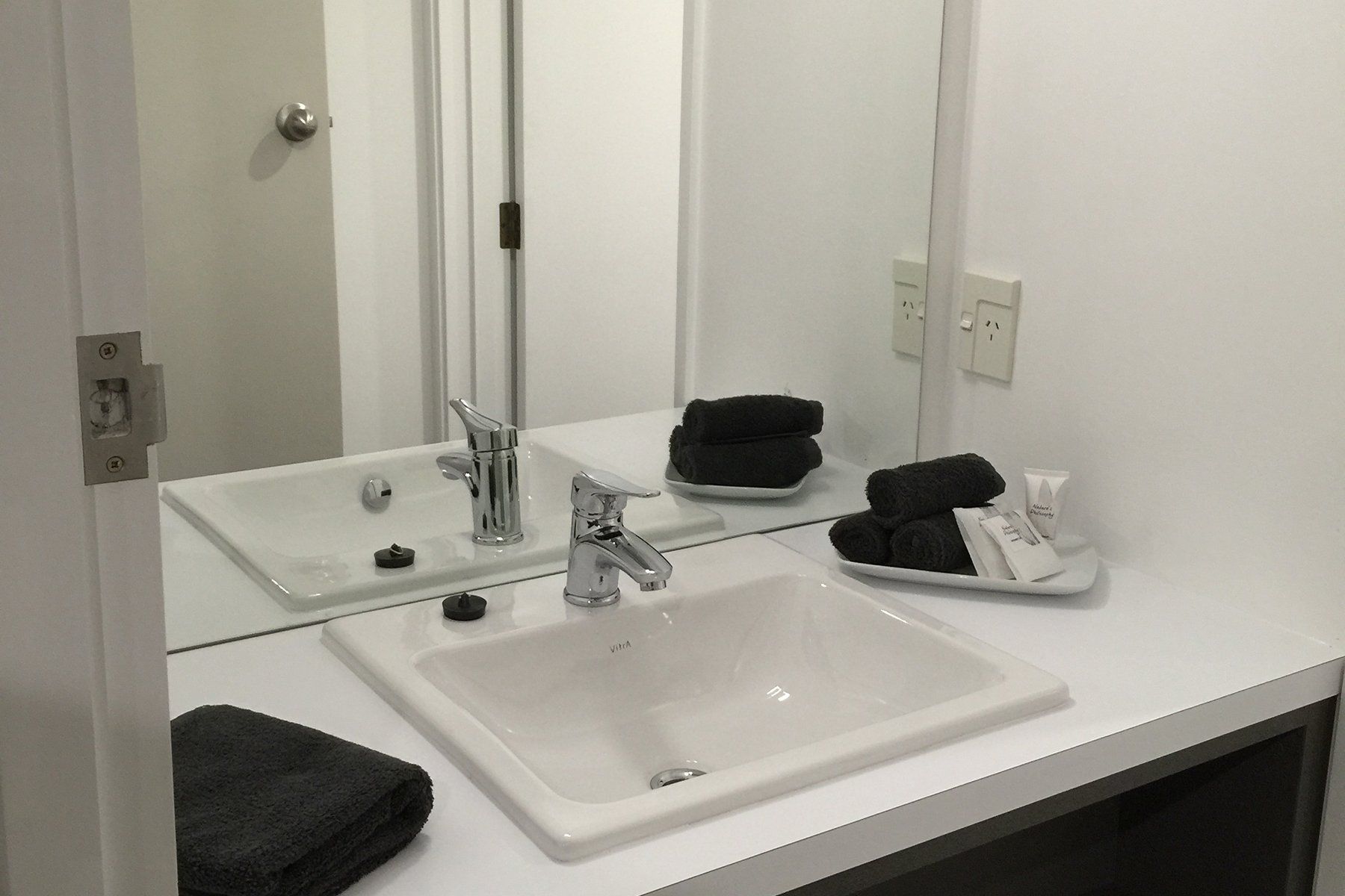 Two bedroom bathroom vanity