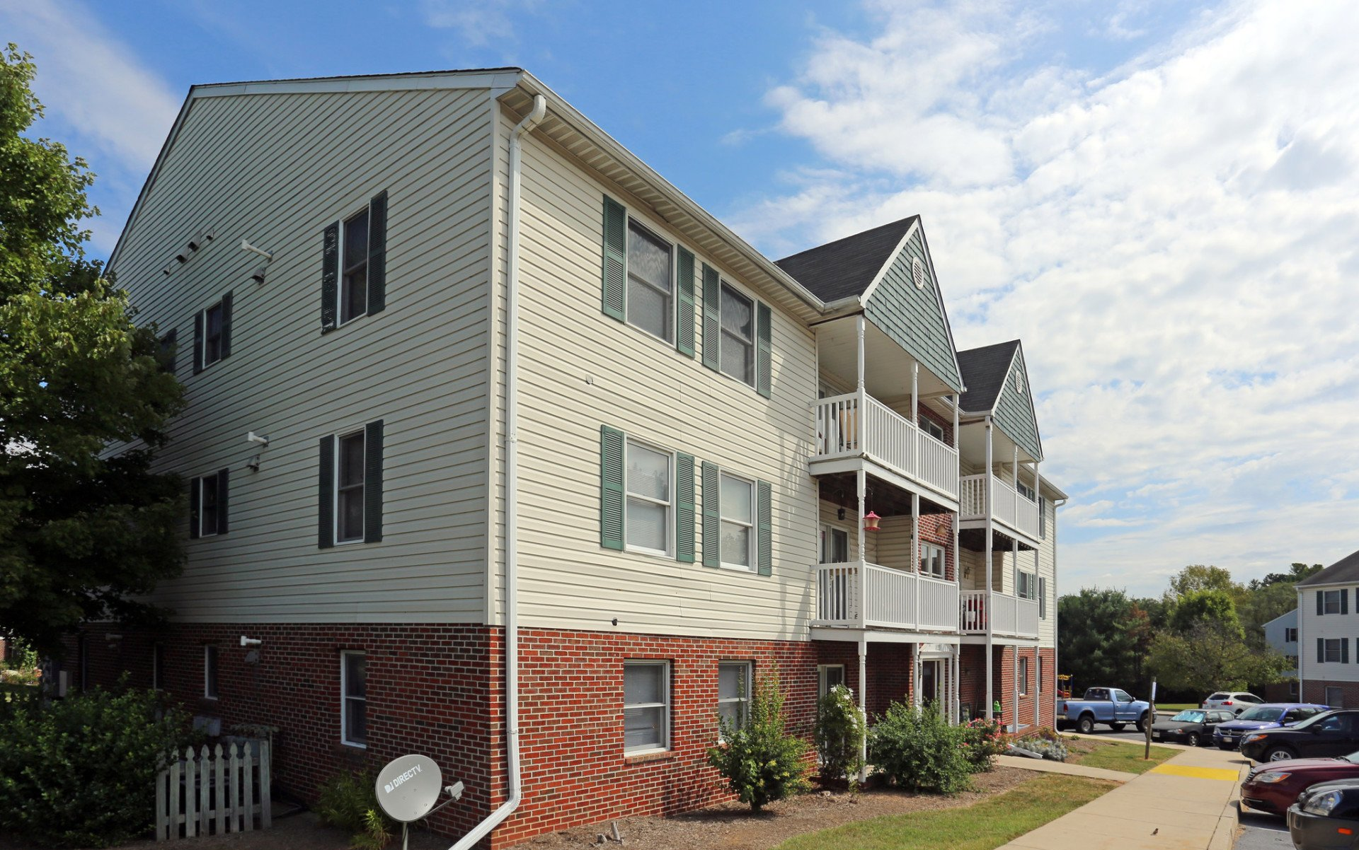 Kenley Square Exterior