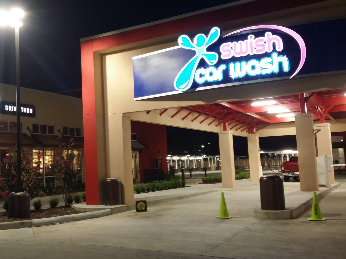 Fairbanks Splash & Dash Car Wash Express
