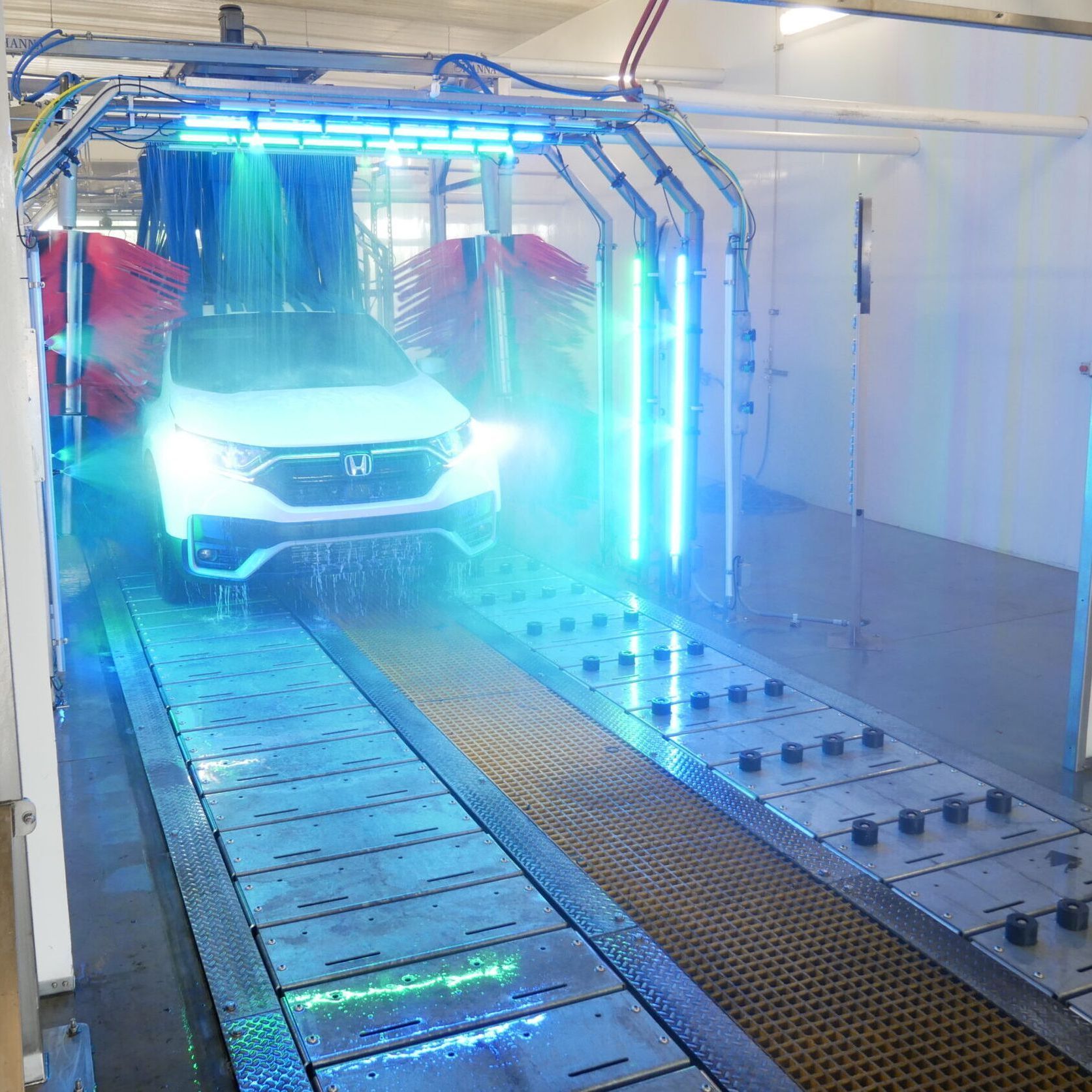 Tommy Car Wash System - tunnel equipment in car wash
