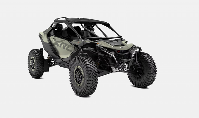 Veicolo fuoristrada Can-Am Maverick X3 verde e nero con pneumatici di grandi dimensioni,
