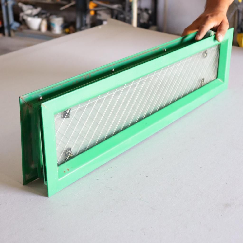 Ventanilla Para Cortina Seccional 6x24''