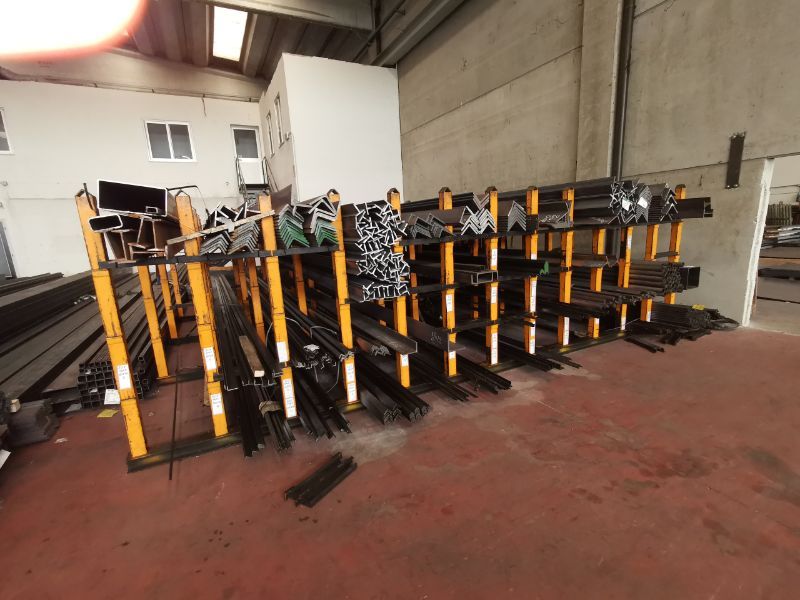 fornitura di laminati quadri