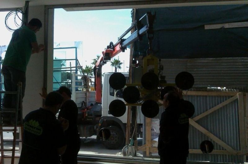 Autogru dentro un cantiere