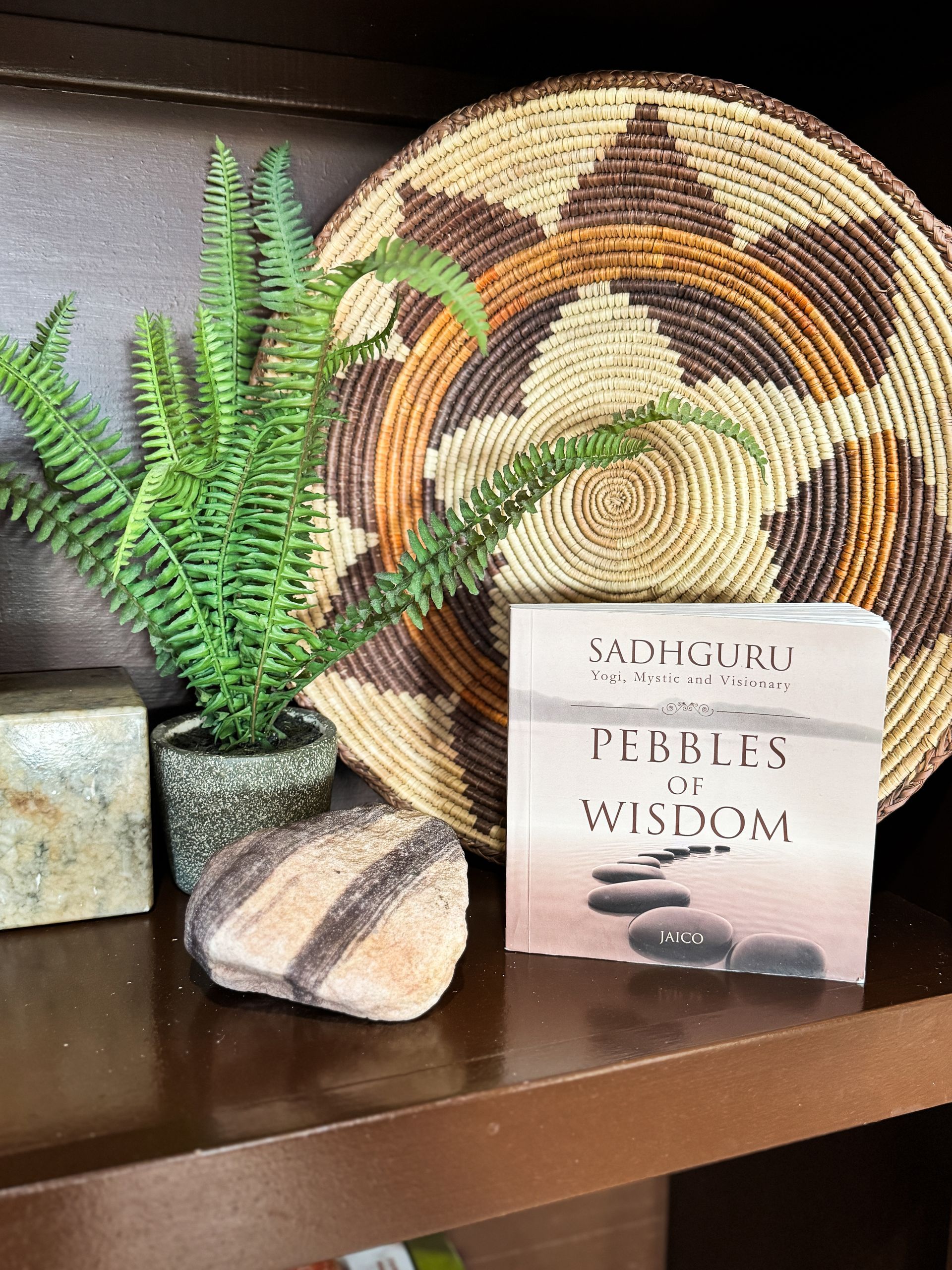 sedona views bed and breakfast mindfulness library