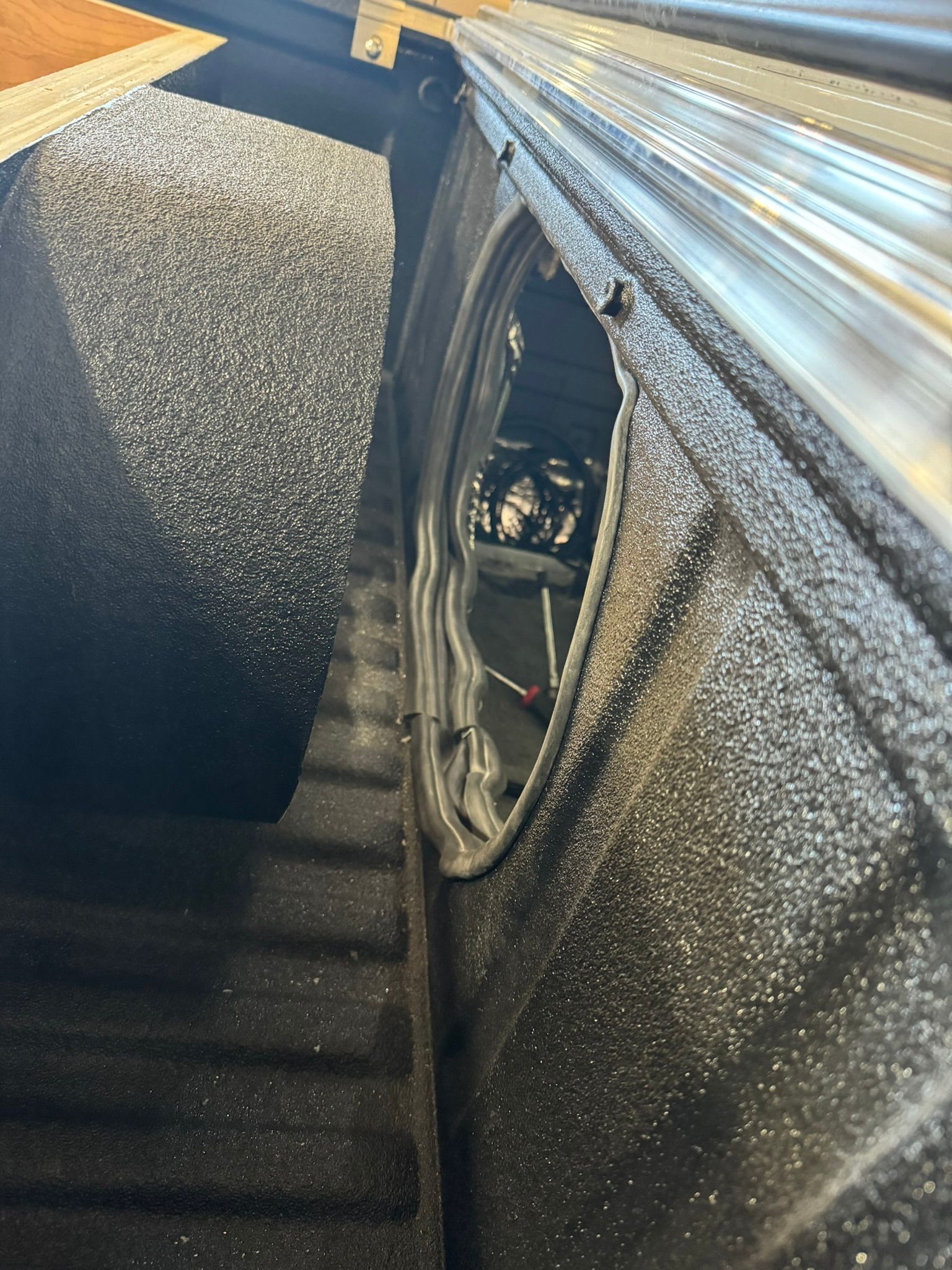 A close up of a truck with a broken wheel