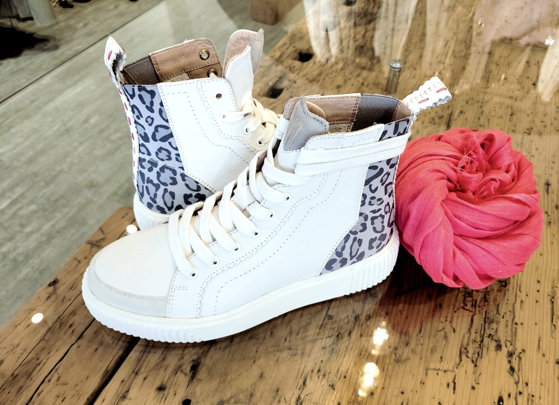 Turnschuhe mit Muster