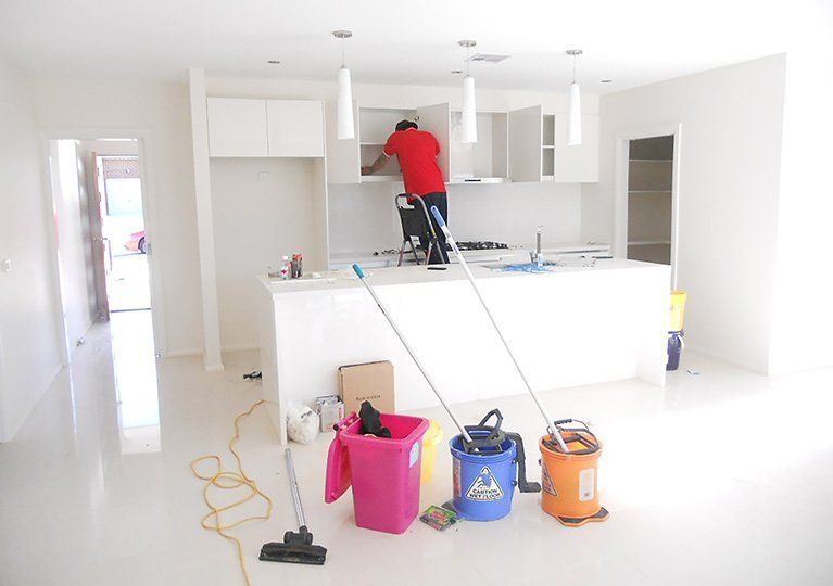 cleaning kitchen at end of lease