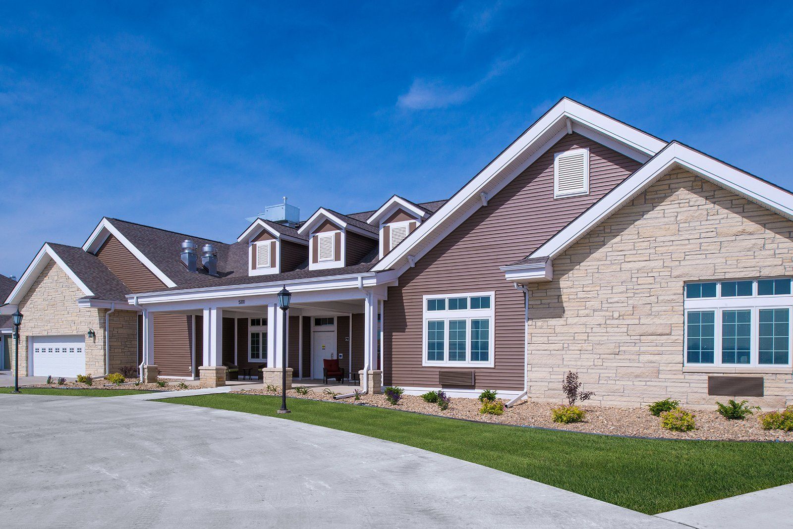 Nursing Home Cottages in Cedar Falls, IA Western Home Communities