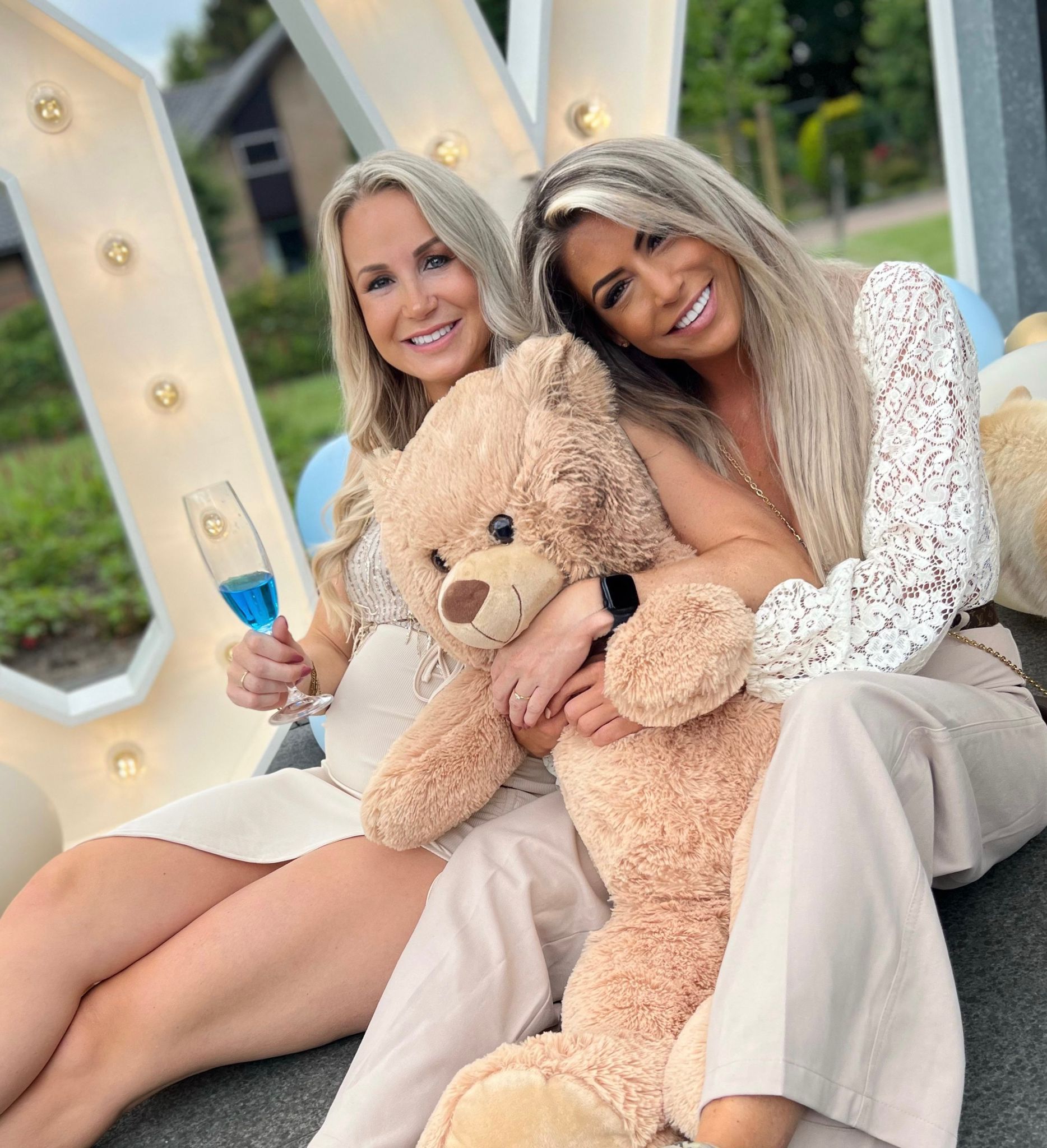 babyshower organiseren in Den Bosch of omgeving? Huur spullen om de babyshower aan te kleden. Decoratie babyshower spullen in Den Bosch huur je bij Feest b ij Keet