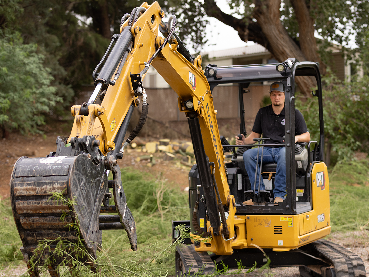 Emergency Tree Services Logo