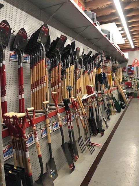 Shovels | San Mateo, CA | Bayside Building Materials, Inc.