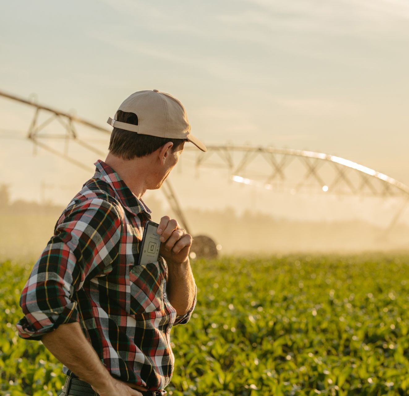 The verizon logo is black and red on a white background.