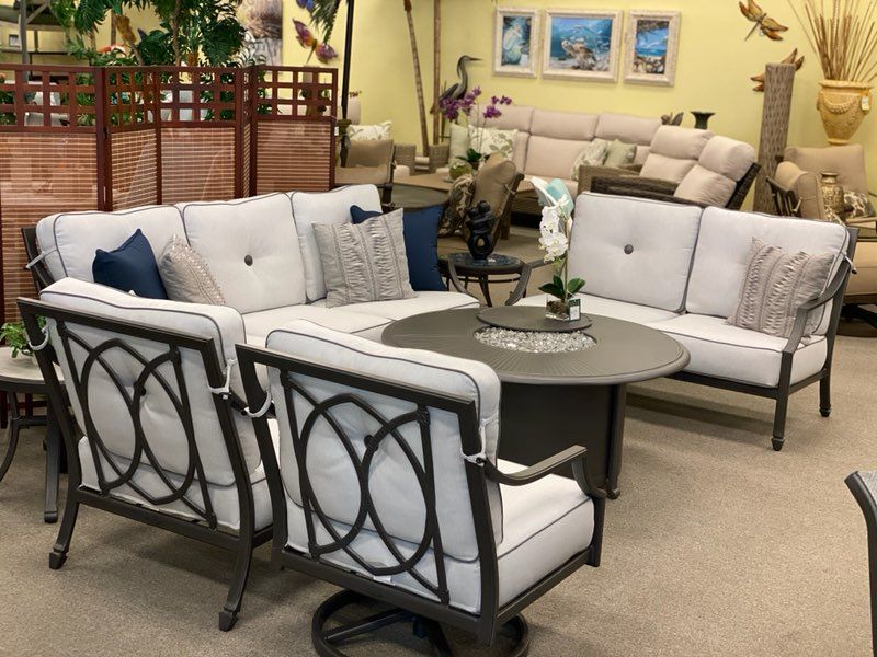 Lancaster Seating 13