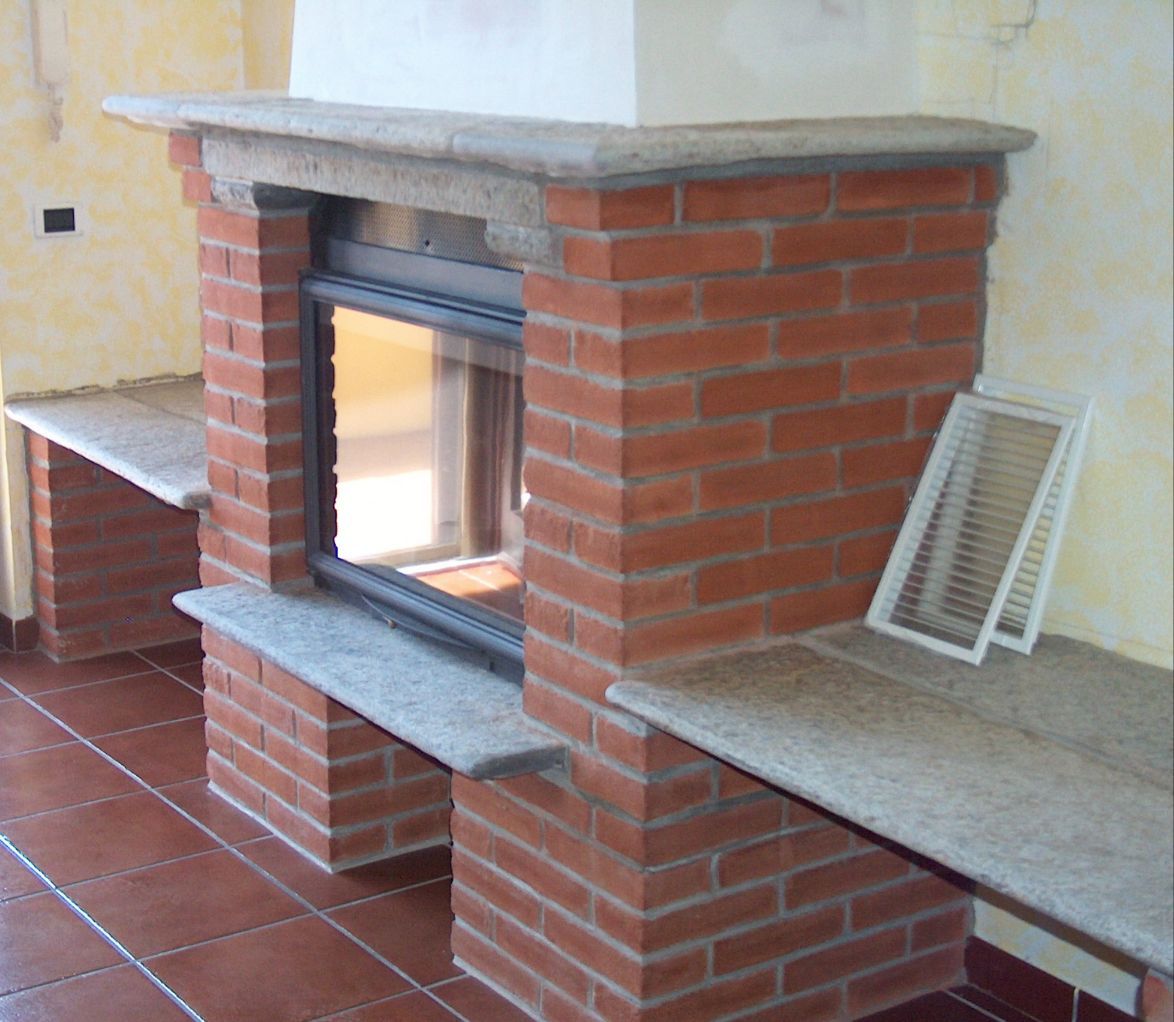 camino in terracotta