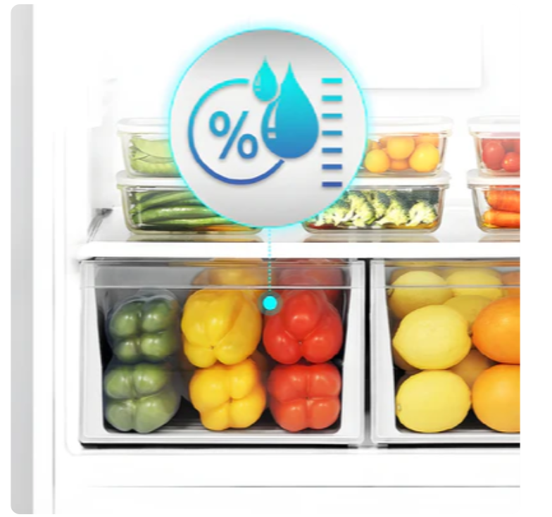 Réfrigérateur ouvert avec des fruits et légumes colorés soigneusement empilés, et une icône de contrôle de l'humidité.
